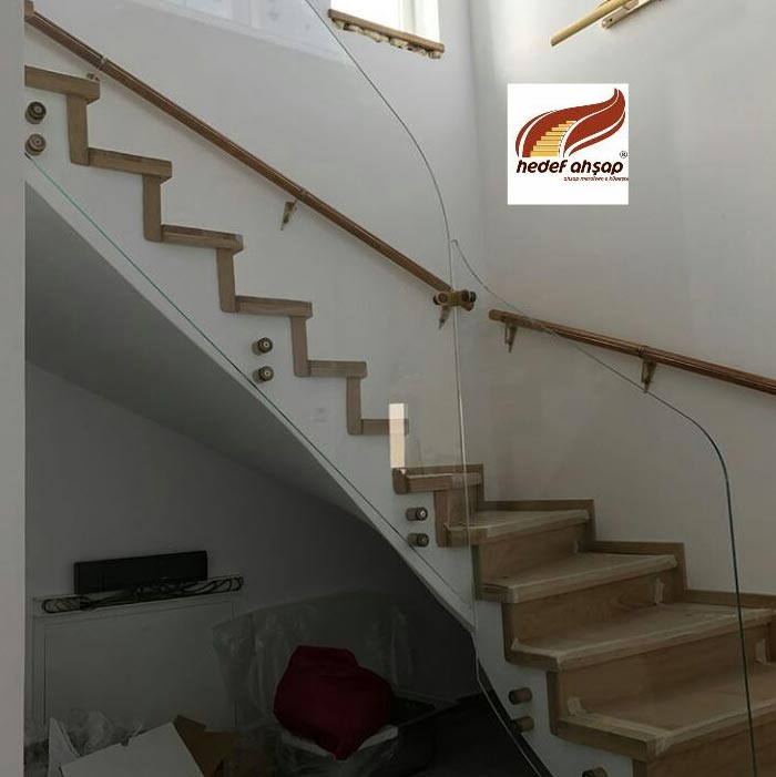 Cam Üzeri Ahşap Küpeşte
